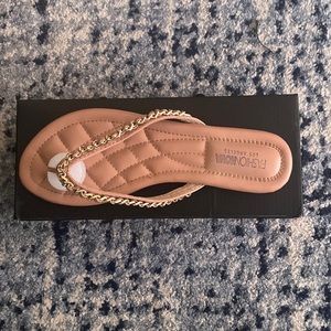 Fashion nova slippers